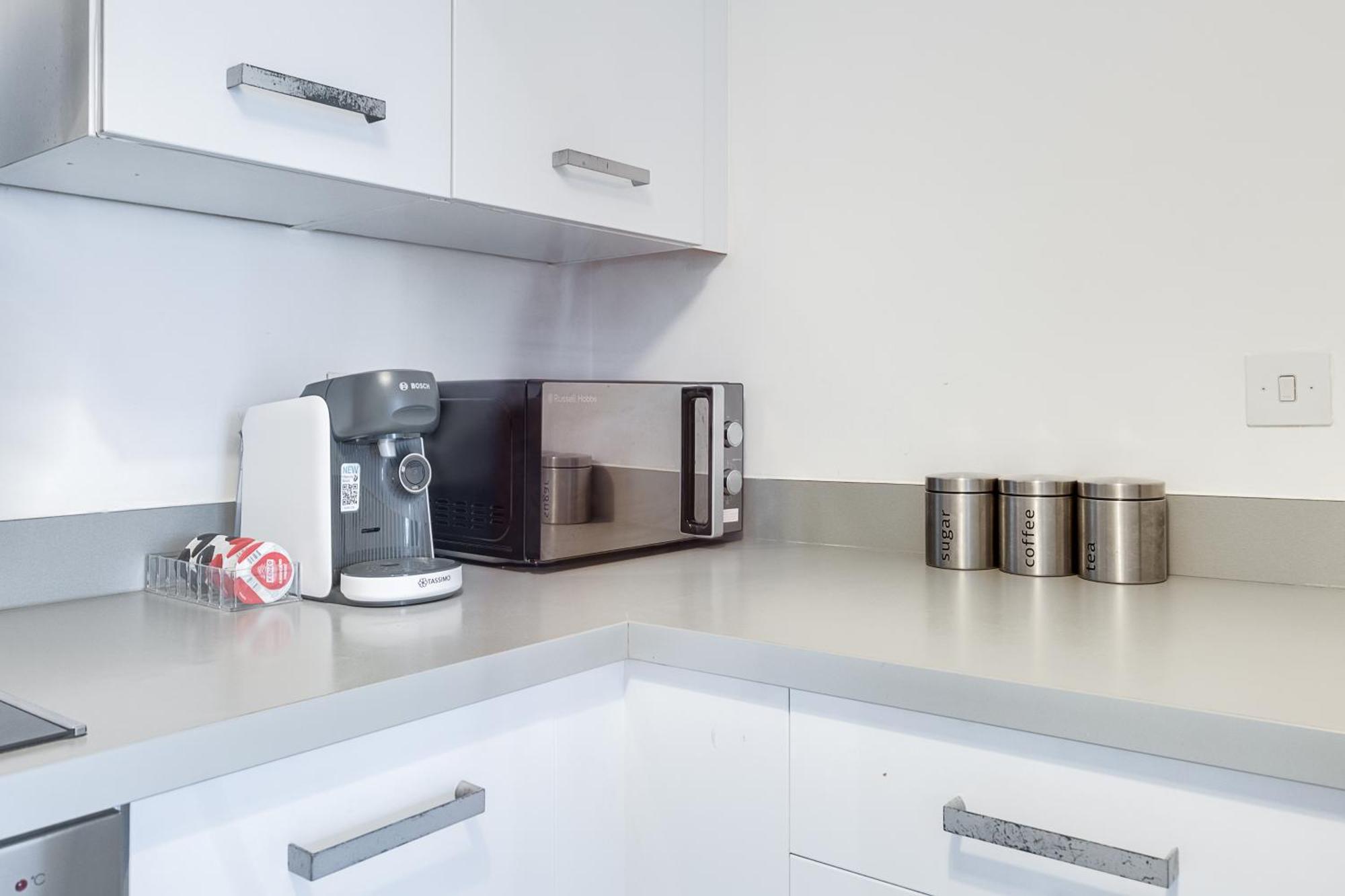 Central Suite Near Mailbox, King Bed, Ping Pong, Netflix, Sleeps 4 Birmingham Exterior foto