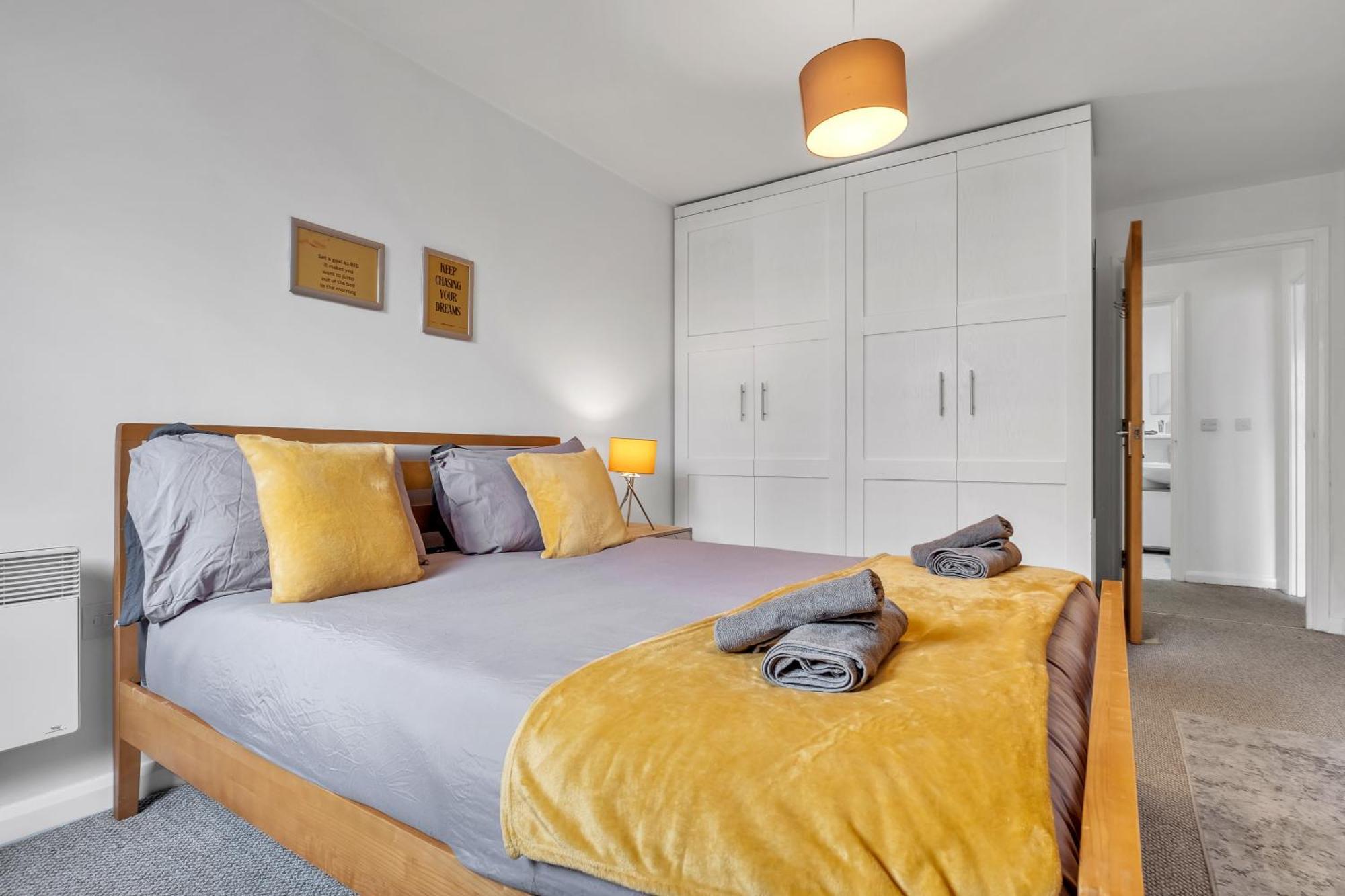 Central Suite Near Mailbox, King Bed, Ping Pong, Netflix, Sleeps 4 Birmingham Exterior foto