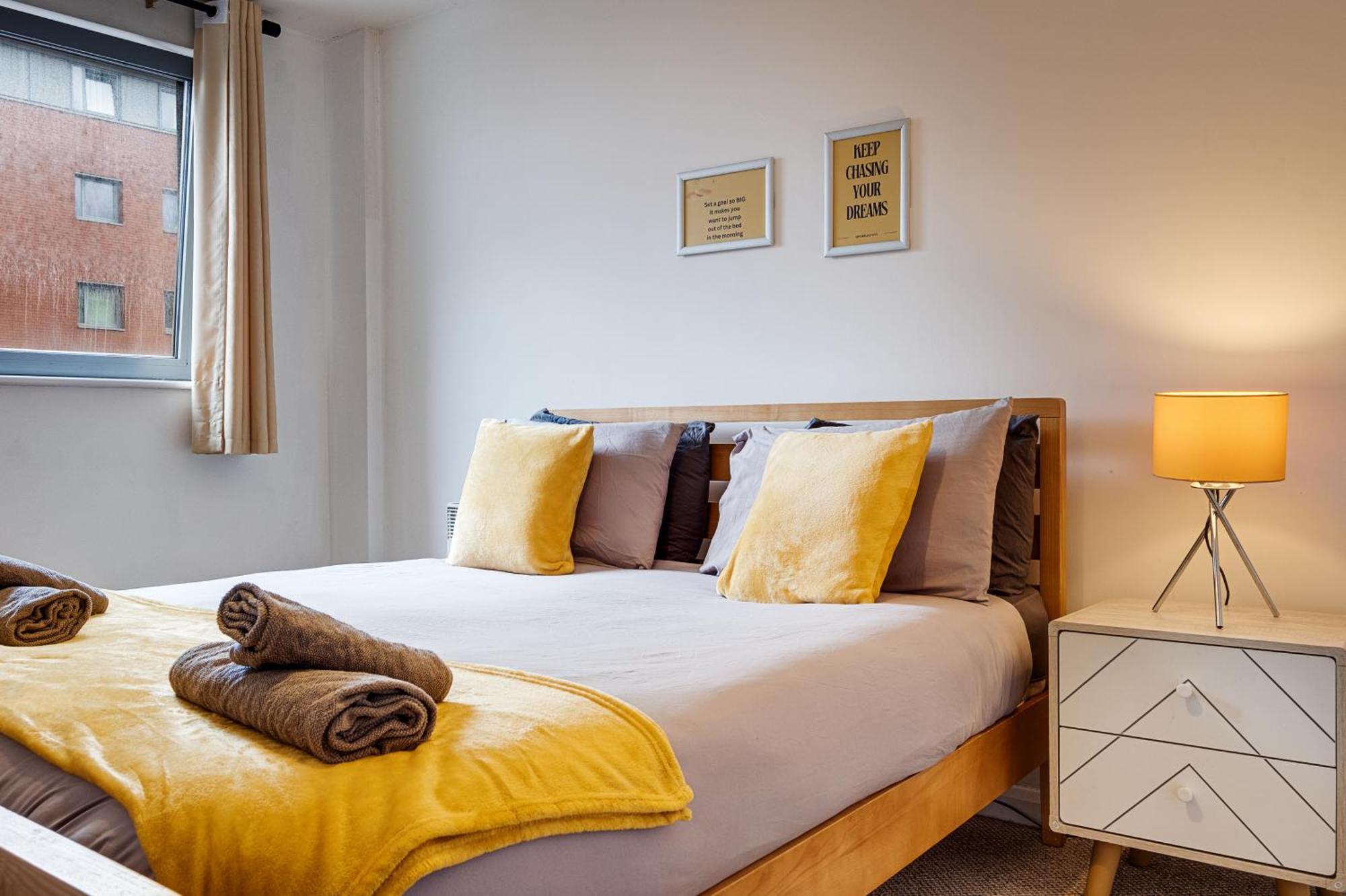 Central Suite Near Mailbox, King Bed, Ping Pong, Netflix, Sleeps 4 Birmingham Exterior foto
